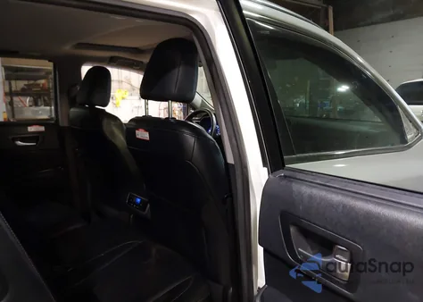 2015 Toyota Highlander Xle V6 z USA, uszkodzony, nr VIN 5TDJKRFH8FS208200